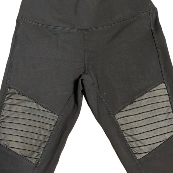 ALO Yoga Black Moto Leggings - Picture 4 of 9